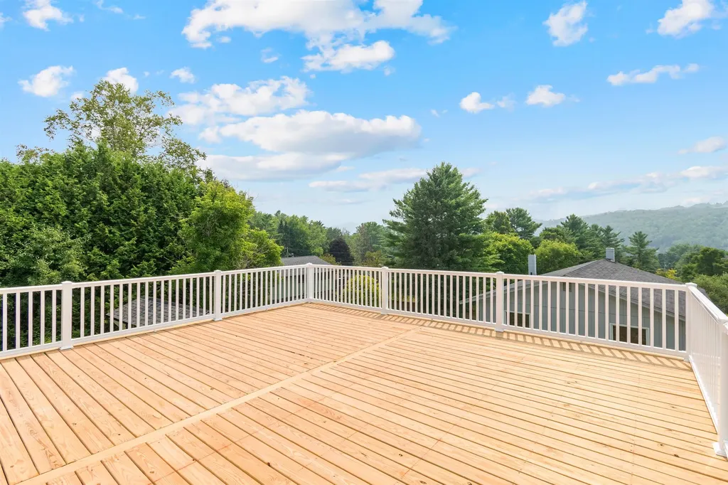 21 Moonlight Drive Barre Town VT 05641