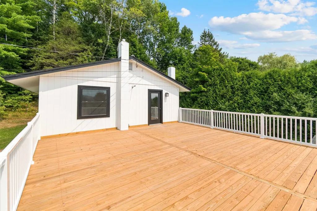 21 Moonlight Drive Barre Town VT 05641