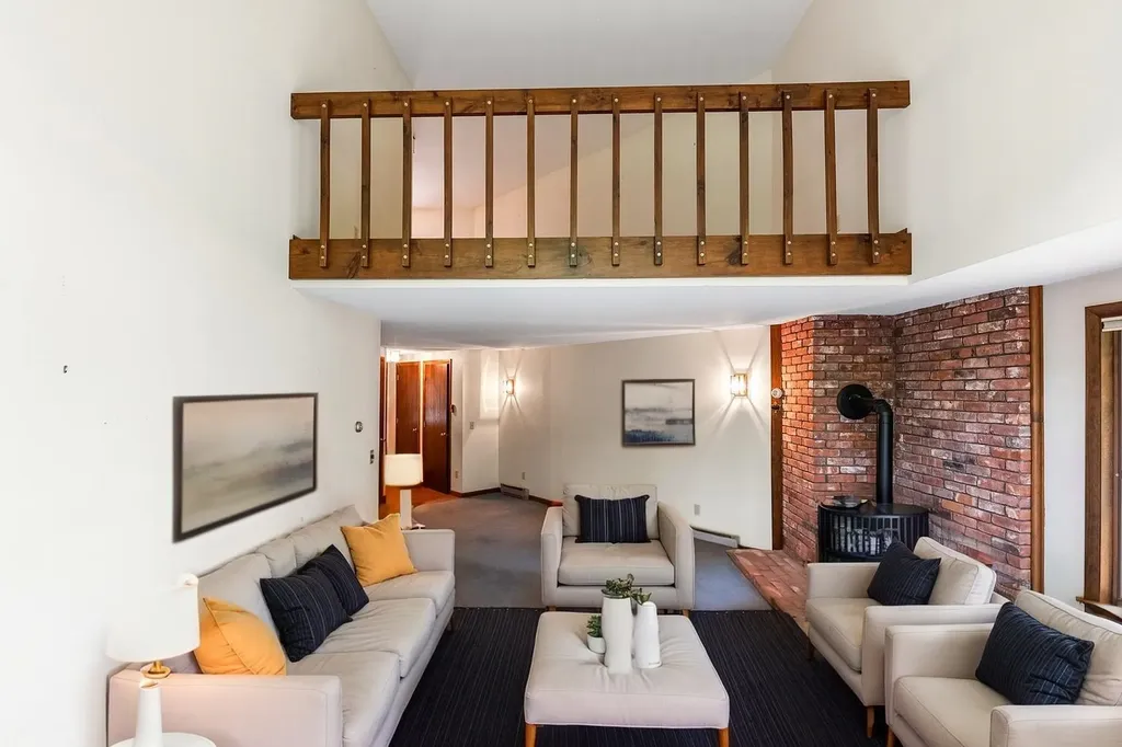 49 Old Beach Circle Grantham NH 03753