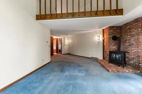 49 Old Beach Circle Grantham NH 03753