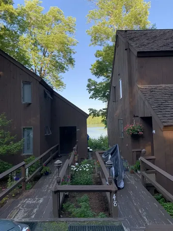 49 Old Beach Circle Grantham NH 03753