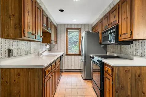 49 Old Beach Circle Grantham NH 03753