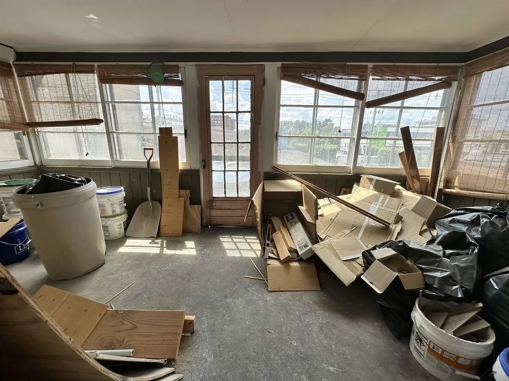 215 Hanover Street Manchester NH 03104