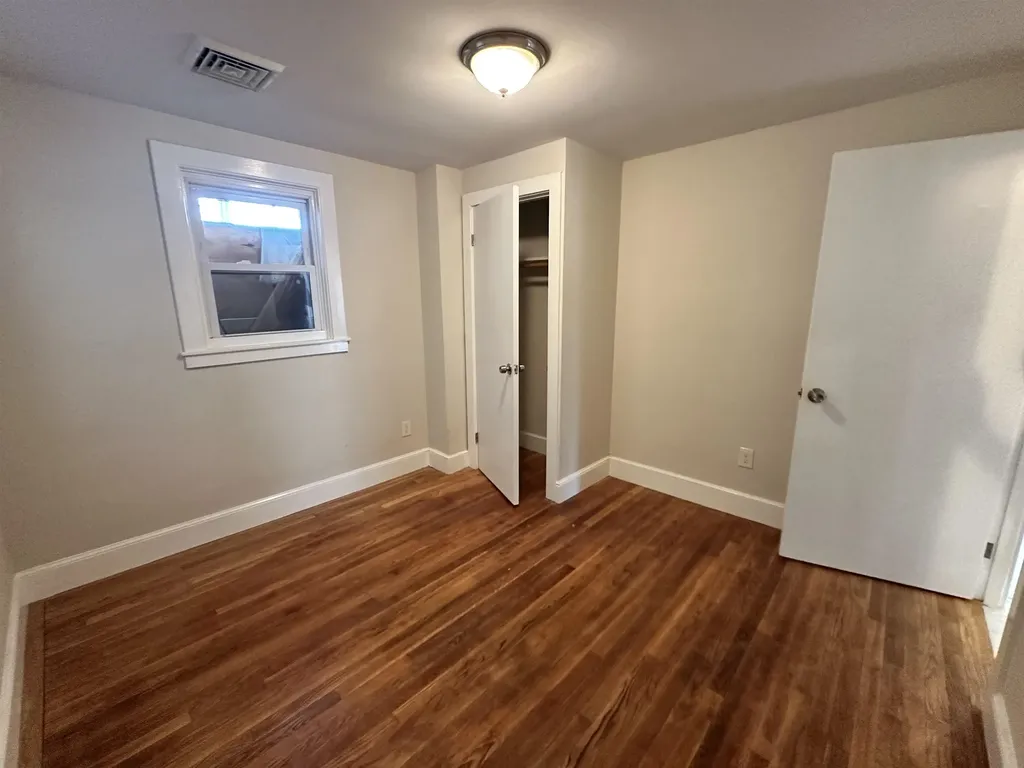 215 Hanover Street Manchester NH 03104