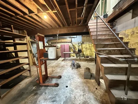 215 Hanover Street Manchester NH 03104