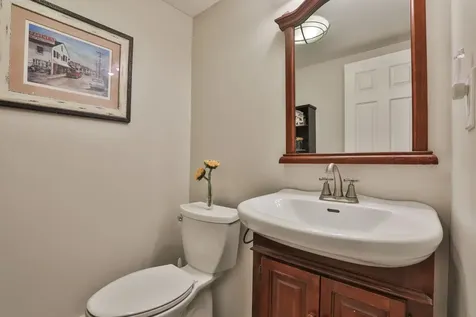 6 Kearns Drive Merrimack NH 03054