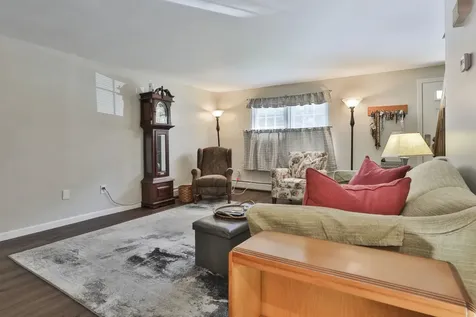 6 Kearns Drive Merrimack NH 03054