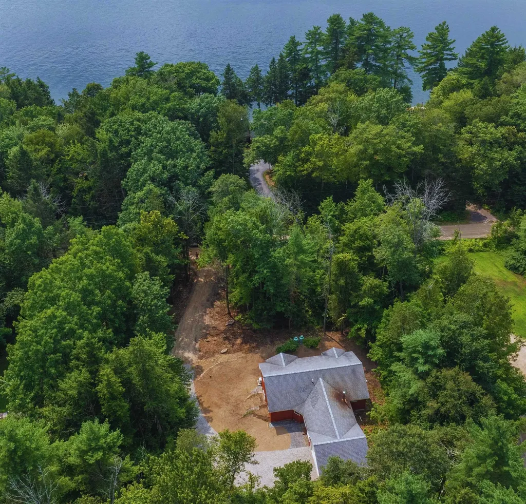 139 Eastman Shore Road N Laconia NH 03246