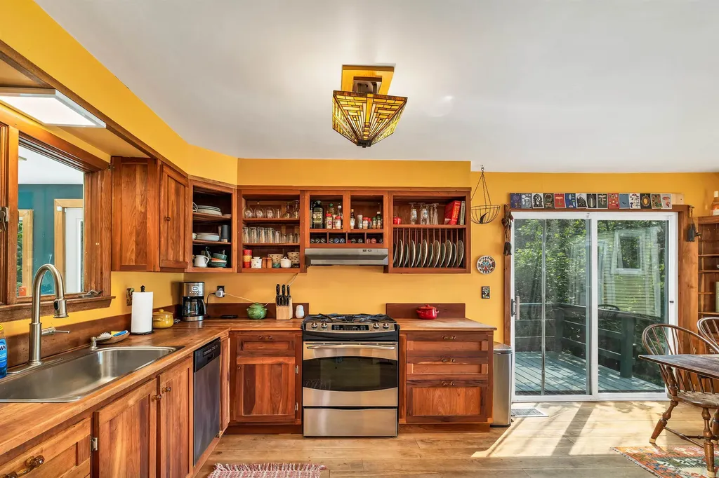 314 Salt Box Road Randolph VT 05061