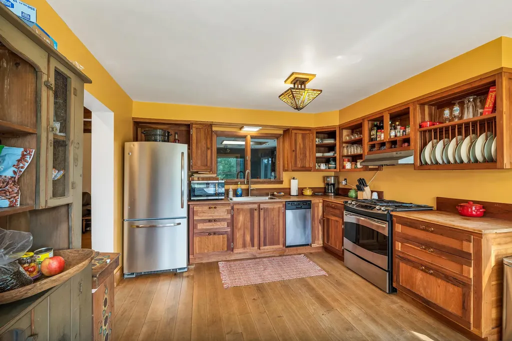 314 Salt Box Road Randolph VT 05061