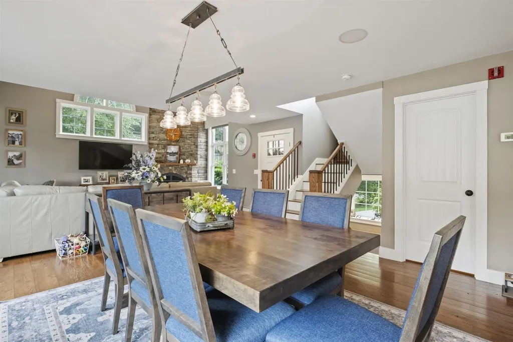 43 Captains Walk Laconia NH 03246