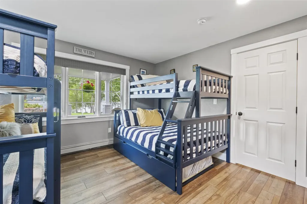 43 Captains Walk Laconia NH 03246