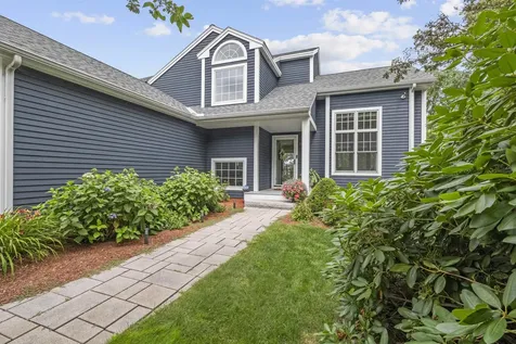 43 Captains Walk Laconia NH 03246