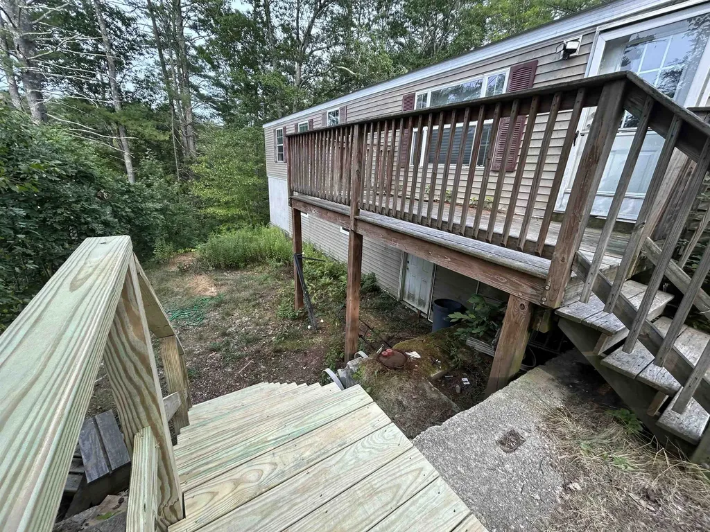 83 Long Shores Drive Barrington NH 03825