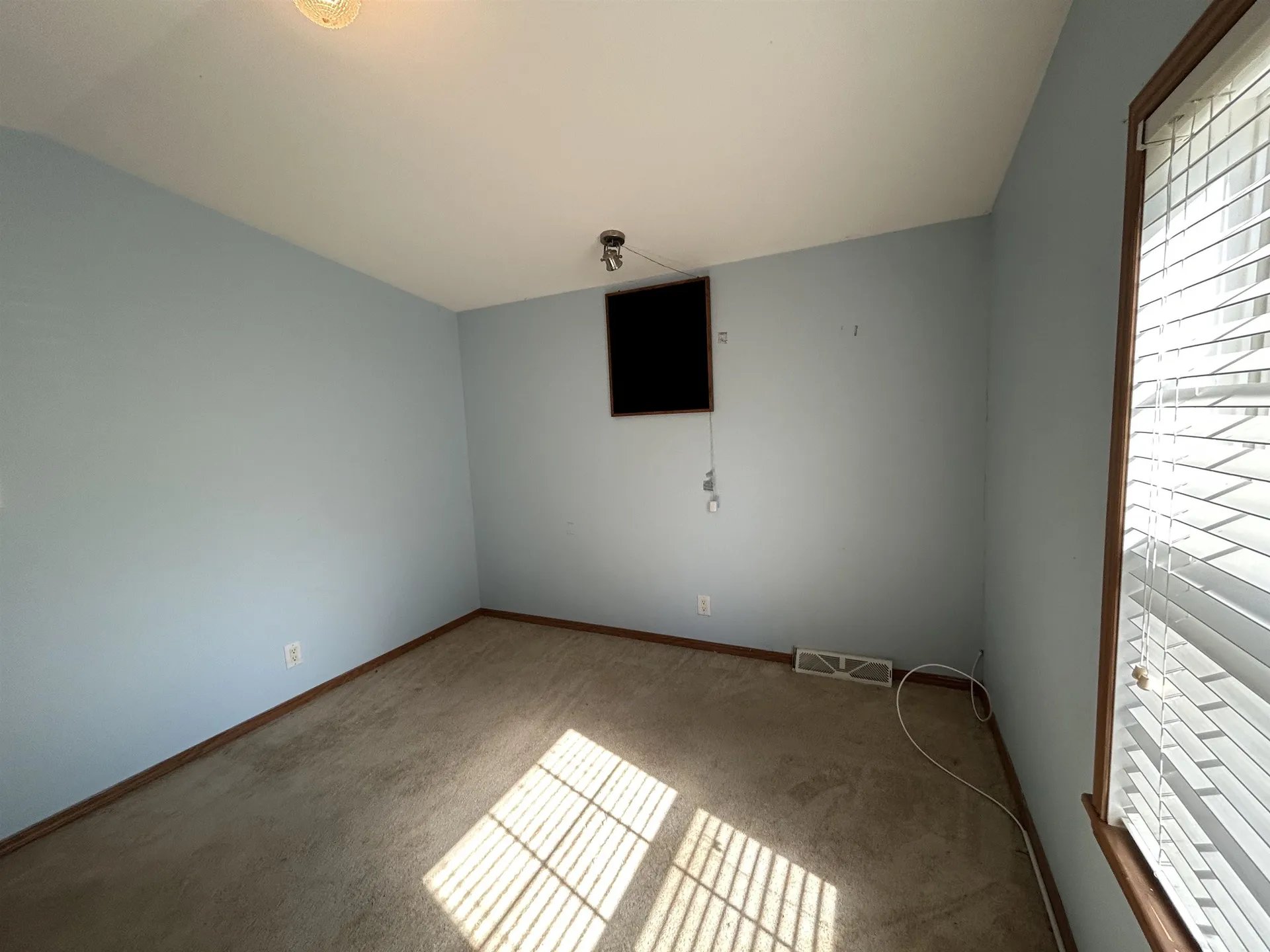 83 Long Shores Drive Barrington NH 03825
