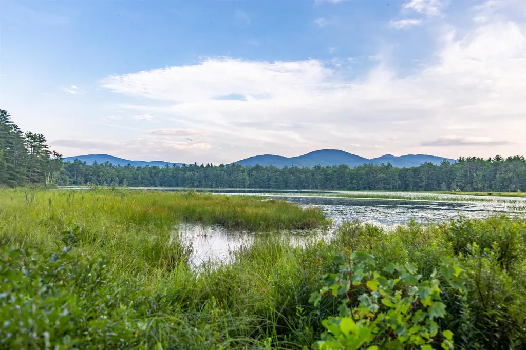 900 Bunker Hill Road Tamworth NH 03883