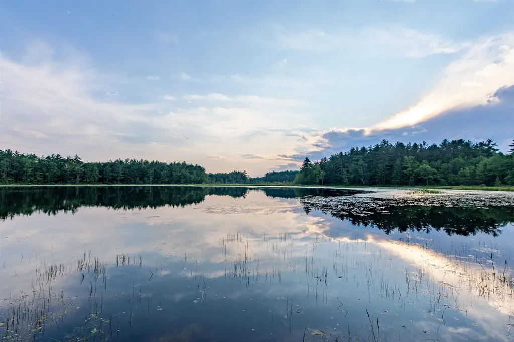 900 Bunker Hill Road Tamworth NH 03883