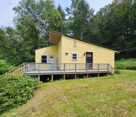 161 Valley Brook Drive Westminster VT 05158-9608