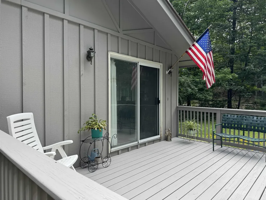 56 Bluffs Boulevard Ossipee NH 03814