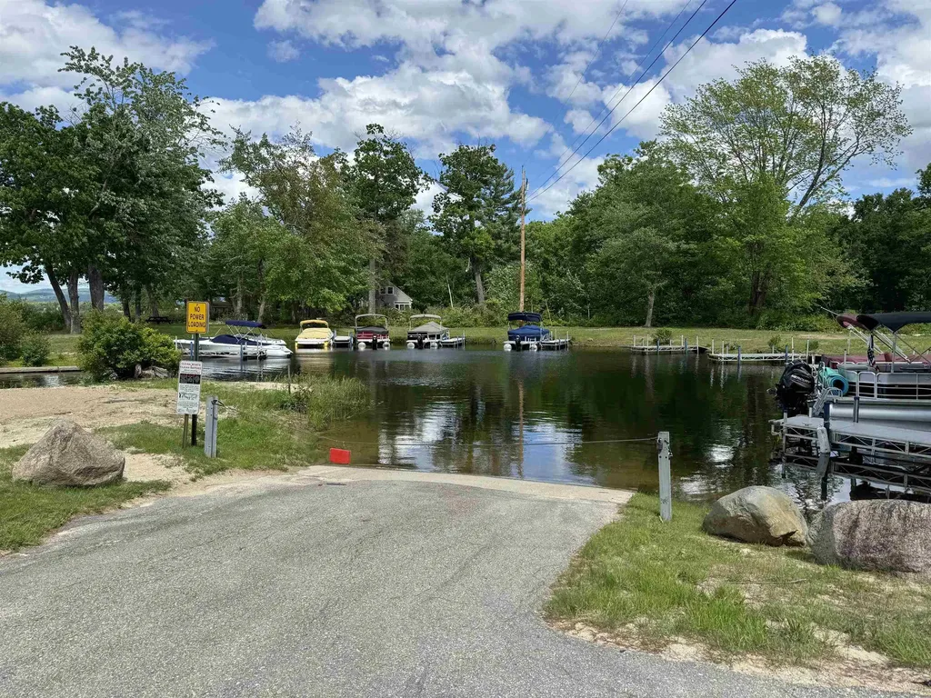 56 Bluffs Boulevard Ossipee NH 03814