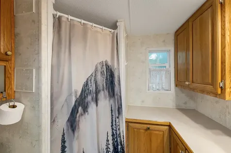 47 Overlook Road Holderness NH 03245