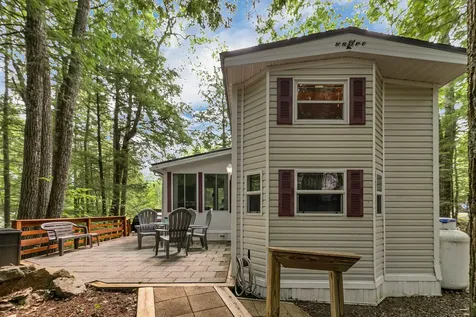 47 Overlook Road Holderness NH 03245