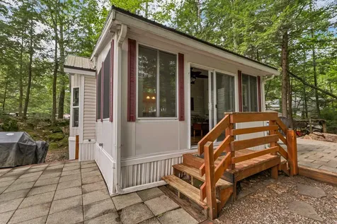 47 Overlook Road Holderness NH 03245