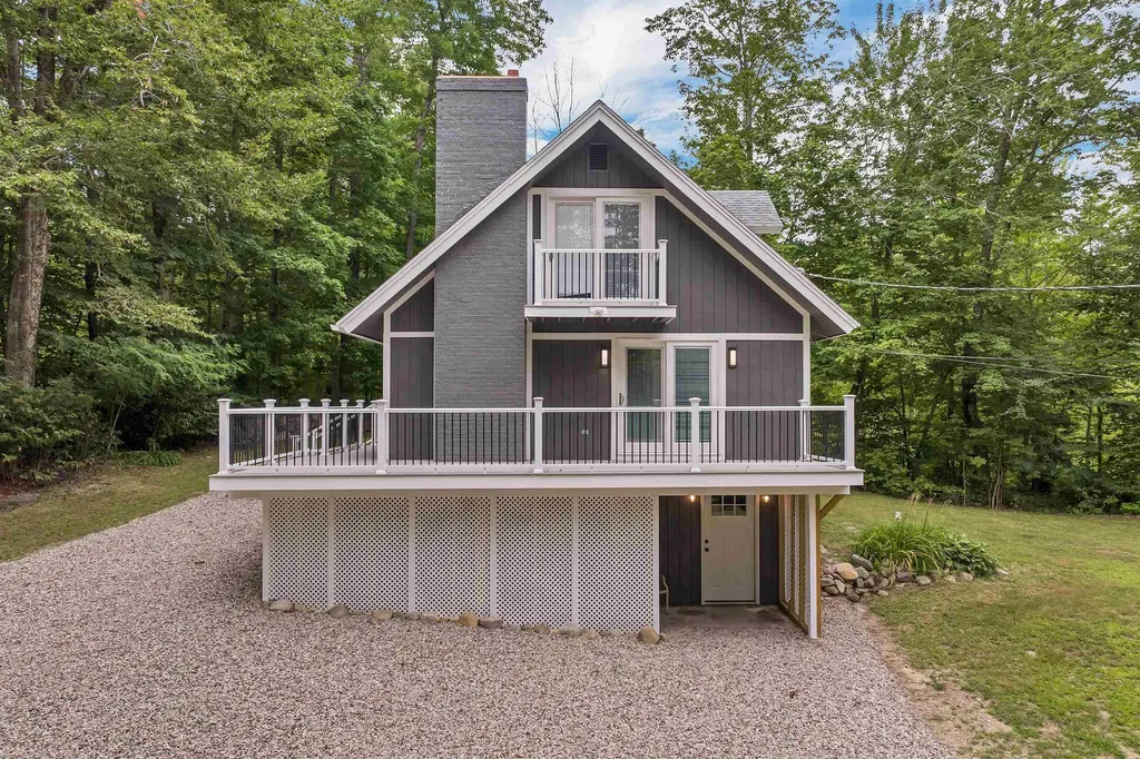25 Paradise Drive Moultonborough NH 03254