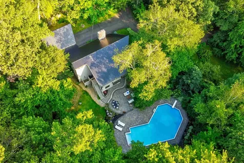 124 Goodhue Road Derry NH 03038