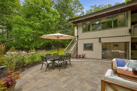 124 Goodhue Road Derry NH 03038