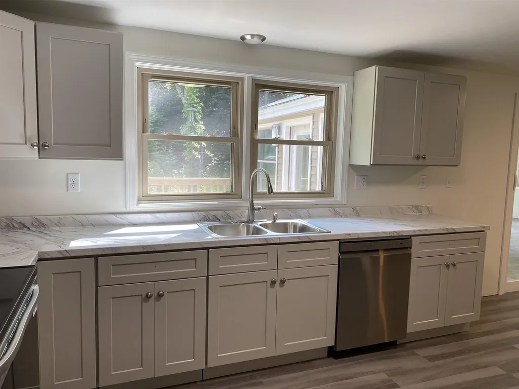 226 Stark Highway North Dunbarton NH 03046