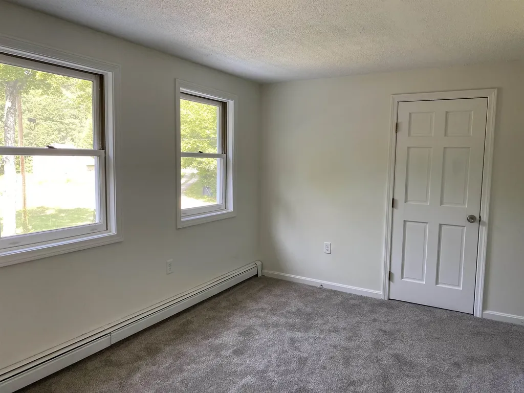 226 Stark Highway North Dunbarton NH 03046