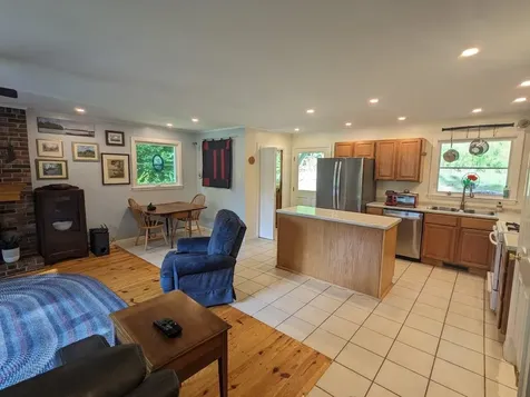 72 Tabor Circle Albany NH 03818
