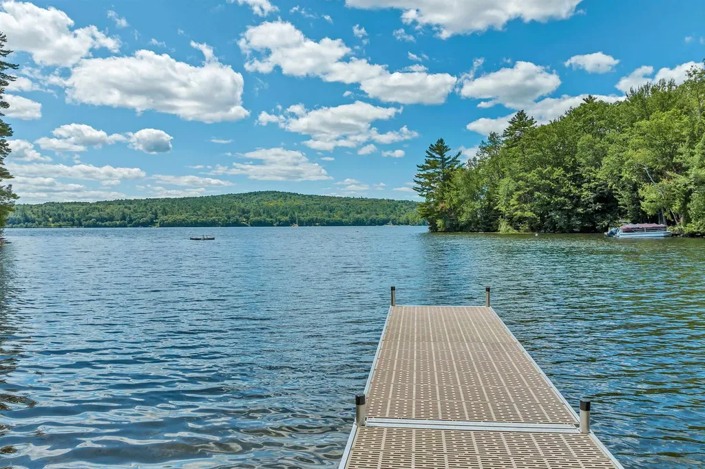 4 Pike Island Road Meredith NH 03253