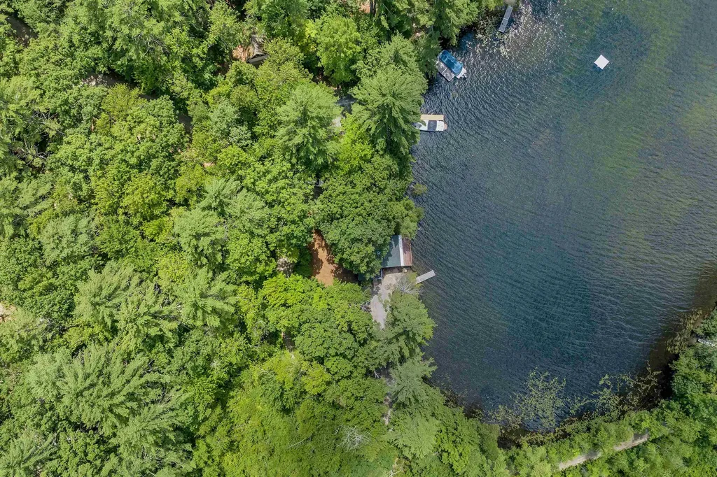 4 Pike Island Road Meredith NH 03253