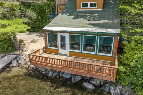 4 Pike Island Road Meredith NH 03253