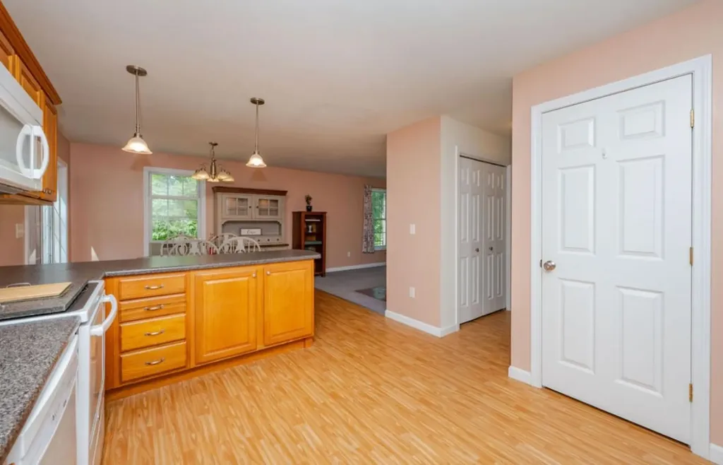 25 Cedar Creek Road Barrington NH 03825