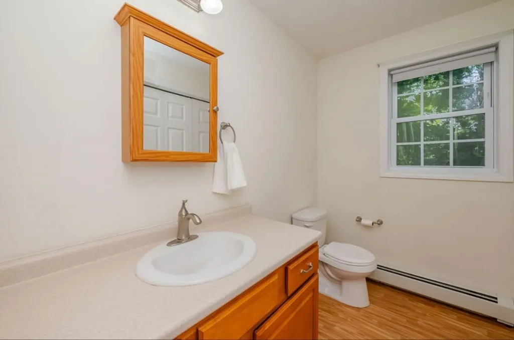 25 Cedar Creek Road Barrington NH 03825