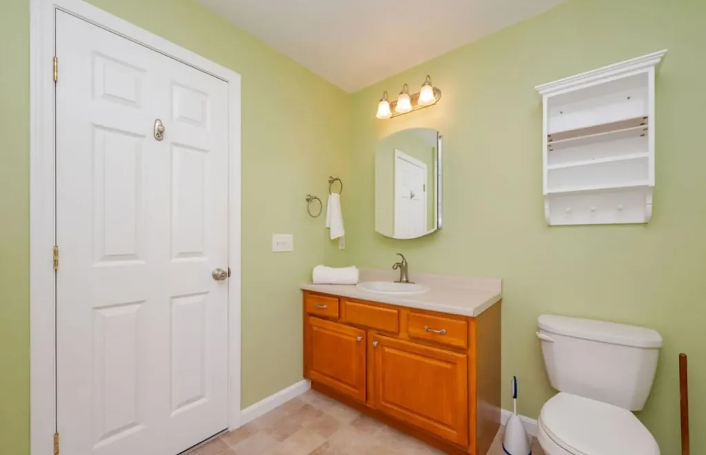 25 Cedar Creek Road Barrington NH 03825