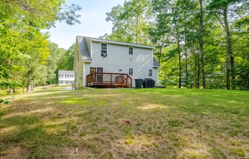 25 Cedar Creek Road Barrington NH 03825