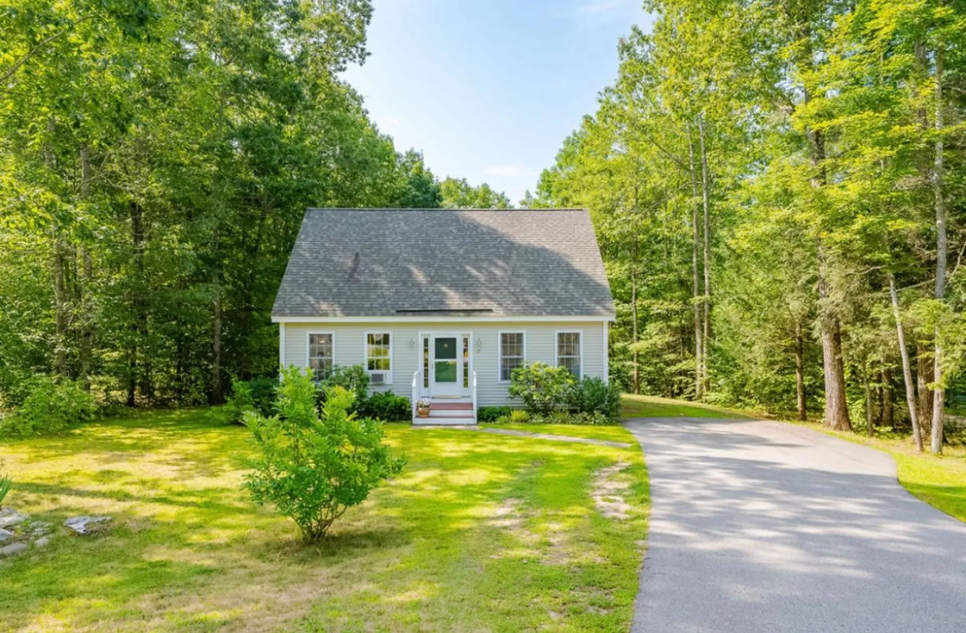 25 Cedar Creek Road Barrington NH 03825