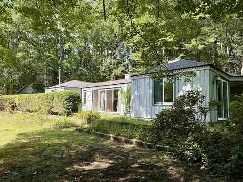 84 Brook Street Chesterfield NH 03466