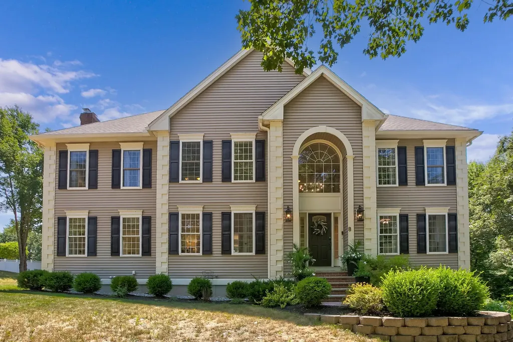 8 Settlers Ridge Windham NH 03087