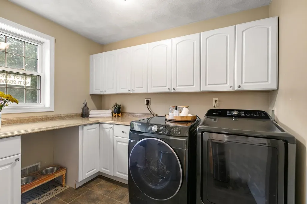 8 Settlers Ridge Windham NH 03087