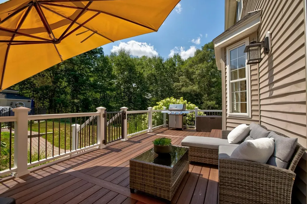 8 Settlers Ridge Windham NH 03087