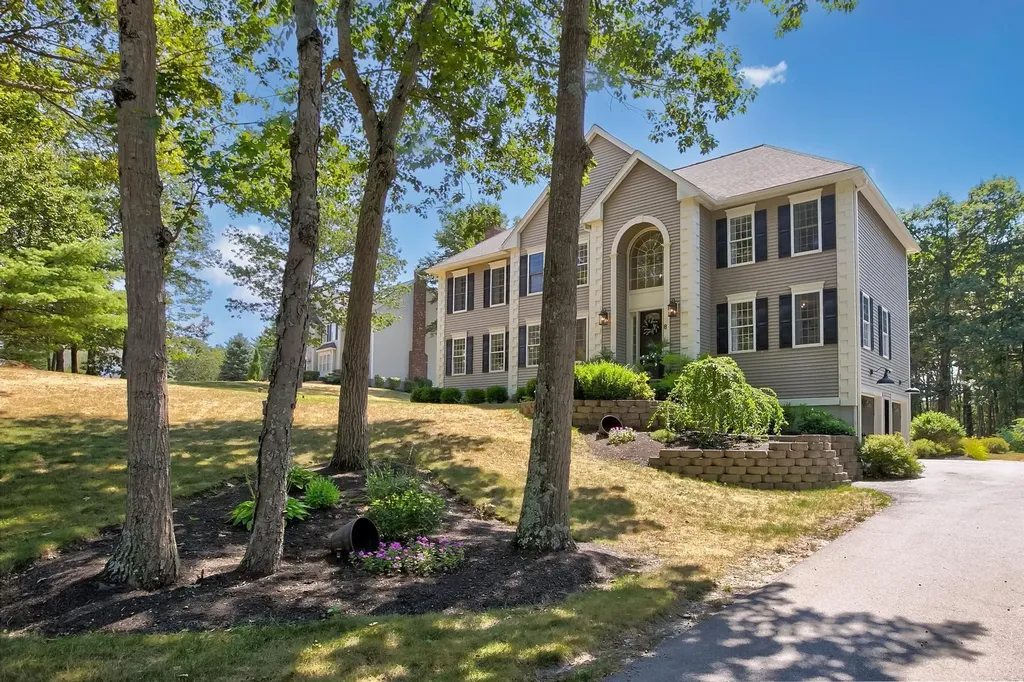 8 Settlers Ridge Windham NH 03087