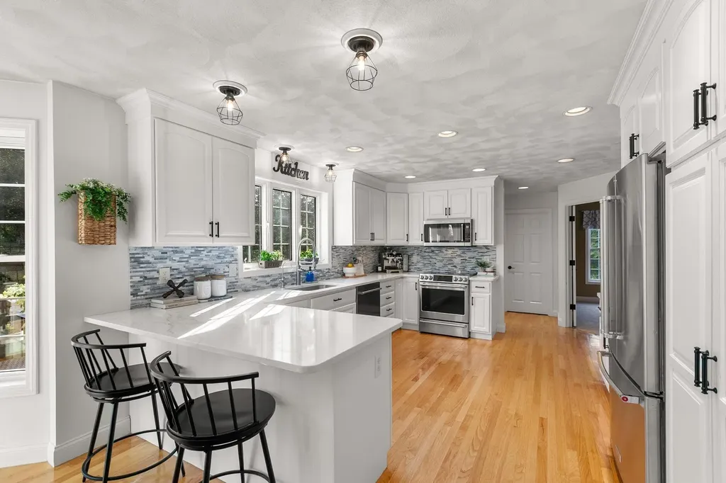 8 Settlers Ridge Windham NH 03087