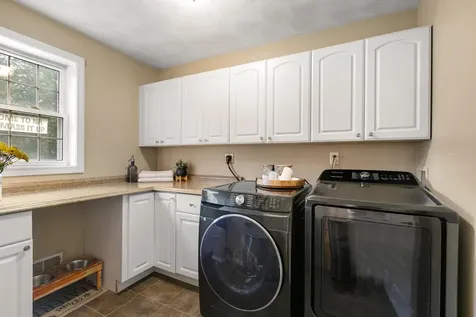 8 Settlers Ridge Windham NH 03087