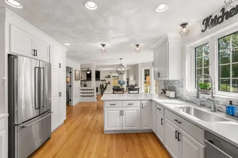 8 Settlers Ridge Windham NH 03087