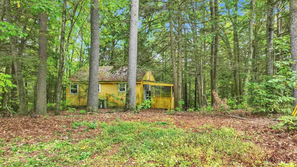 23 Wheelers Cove Road Antrim NH 03440